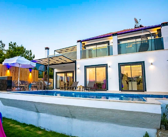 Kaş Palamut'da Doğa İçerisinde, Özel Havuzlu, Lüks Kiralık Villa - 1
