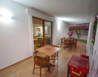 Fethiye Çiftlik'te Lüks Dizayna Sahip, Özel Bahçeli, Tripleks Villa - 3