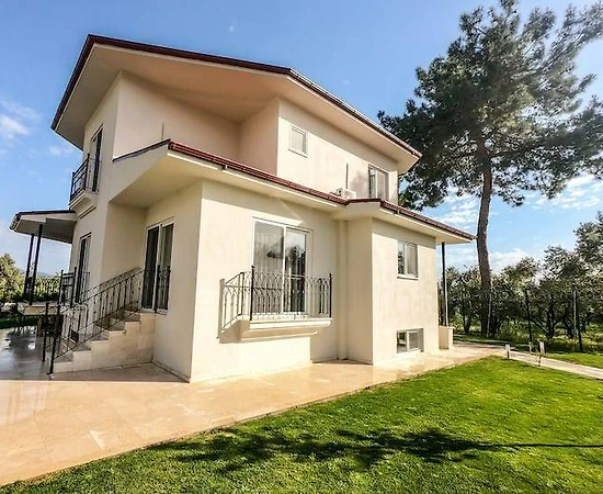 Muğla Köyceğiz'de Tesis İçerisinde, 10 Kişi Kapasiteli, Kiralık Villa - 1