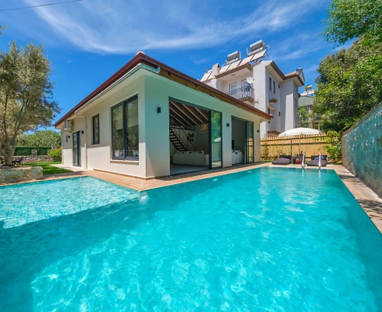 Fethiye Ölüdeniz'de Lüks Mimariye Sahip, Özel Havuzlu, Kiralık Villa - 1