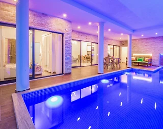 Kaş İslamlar'da Muhteşem Deniz Manzaralı, Özel Havuzlu, Kiralık Villa - 1