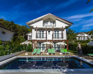 Fethiye Ölüdeniz'de Nezih Konumda, Özel Havuzlu, 8 Kişilik Villa - 1