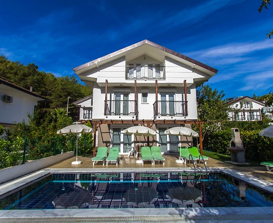 Fethiye Ölüdeniz'de Nezih Konumda, Özel Havuzlu, 8 Kişilik Villa - 1