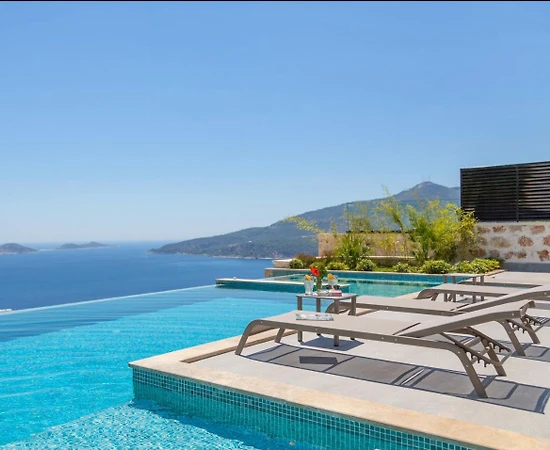 Kaş Kalkan'da Enfes Deniz Manzaralı, Özel Havuzlu, Romantik Villa - 1