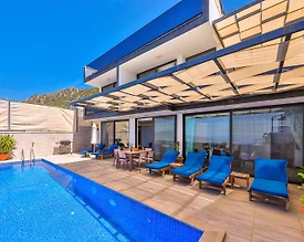Kaş Bezirgan'da Eşsiz Manzaralı, Açık ve Kapalı Havuzlu, Kiralık Villa - 3