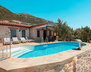 Kalkan Kördere'de Merkeze ve Denize Yakın, Özel Havuzlu, Kiralık Villa - 3