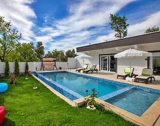 Kaş Üzümlü'de Balayı Çiftlerine Uygun, Özel Havuzlu, Jakuzili Villa - 1