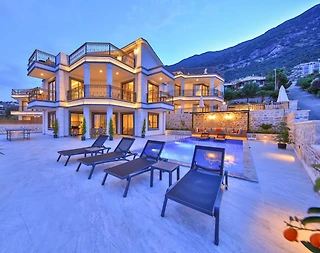 Kaş Kalkan'da Enfes Deniz Manzaralı, Özel Havuzlu, Kiralık Villa - 1