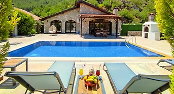 Fethiye Kayaköy'de Doğa İle İç İçe, Özel Havuzlu, Taş Villa