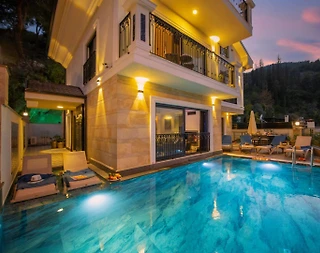 Muğla Fethiye'de Enfes Deniz Manzaralı, Kapalı Havuzlu, Saunalı Villa - 3