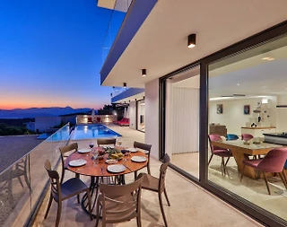 Kaş Üzümlü'de Enfes Manzaraya Sahip, Özel Havuzlu, Lüks Villa - 4