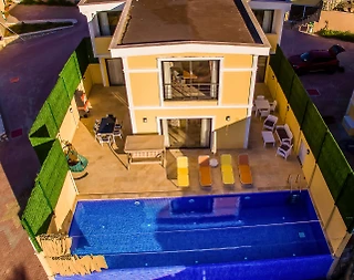 Kaş İslamlar'da Kalabalık Ailelere Uygun, Isıtmalı Havuzlu, Kiralık Villa - 2
