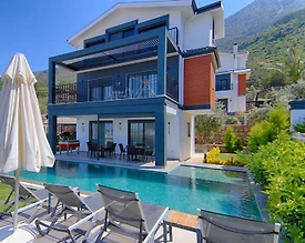 Fethiye Ölüdeniz'de Geniş Bahçeli, Özel Havuzlu, Jakuzili, Kiralık Villa - 2