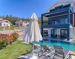 Fethiye Ölüdeniz'de Geniş Bahçeli, Özel Havuzlu, Jakuzili, Şık Villa - 2