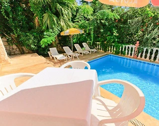 Kalkan Merkez'de Denize Yakın Konumda, Özel Havuzlu, Konforlu Villa - 5