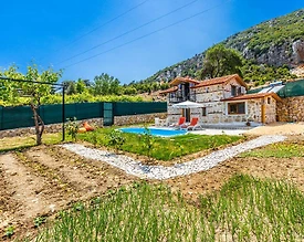 Kalkan İkizce'de Taş Mimarili, Özel Havuzlu, Geniş Bahçeli Villa - 3