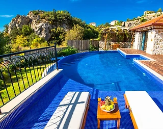Kaş İslamlar'da Doğa İle İç İçe, Sonsuzluk Havuzlu, Kiralık Villa - 4