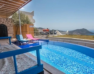 Kaş İslamlar'da Muhteşem Deniz Manzaralı, Özel Havuzlu, Romantik Villa - 3