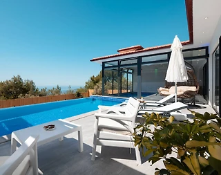 Kaş İslamlar'da Huzurlu Doğada, Açık ve Kapalı Havuzlu, Kiralık Villa - 3