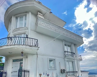 Sakarya'da Göl Manzaralı, Isıtmalı Havuzlu, Kiralık Villa - 2