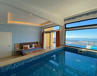 Kaş Üzümlü'de Muhteşem Manzaralı, Özel Havuzlu, Modern Villa - 5