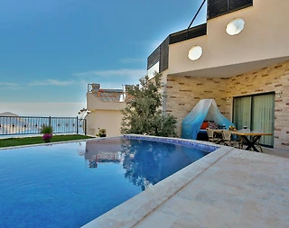 Kaş İslamlar'da Manzarası Denize Açılan, Özel Havuzlu, Lüks Villa - 3