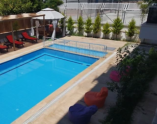 Konyaaltı Gürsu'da Plaja Yakın, Havuz Manzaralı, Kiralık Suit - 1