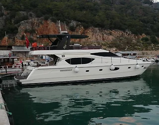 Antalya Konyaaltı'da Maviliklere Yolculuk Yapabileceğiniz, Kiralık Yat - 1