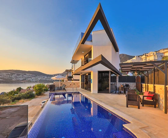 Kaş Kalkan'da Şahane Deniz Manzaralı, Özel Havuzlu, Kiralık Villa - 1