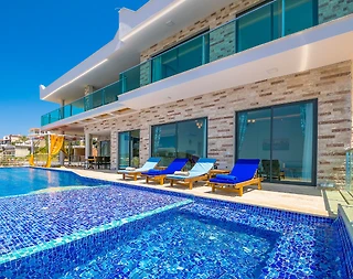 Kaş İslamlar'da Deniz Manzaralı, Özel Isıtmalı Havuzlu, Lüks Villa - 1