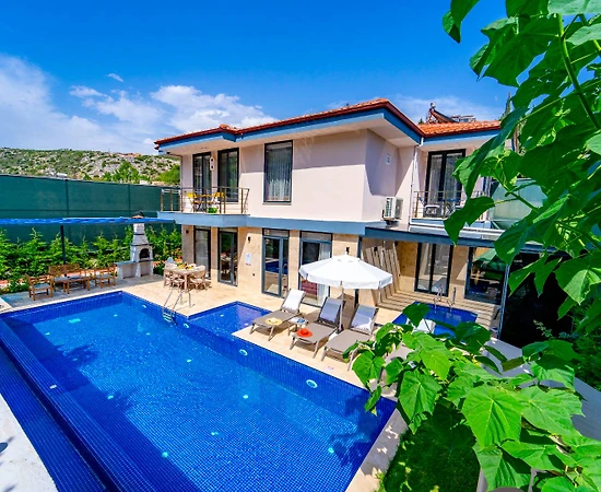 Kaş Patara'da Sessiz ve Sakin Konumda, Özel Havuzlu, Lüks Villa - 1