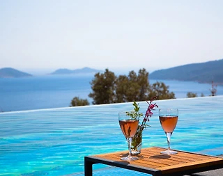 Kaş Kalkan'da Muhteşem Deniz Manzaralı, Sonsuzluk Havuzlu, Lüks Villa - 1