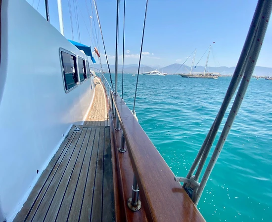 Muğla Fethiye'de Tam Donanımlı, 10 Kişilik, Konforlu Gulet - 1