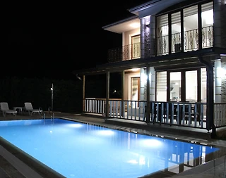 Sapanca'da Yeşillikler İçerisinde, Özel Havuzlu, 10 Kişilik Villa - 1