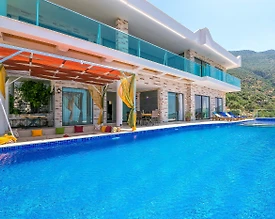 Kaş İslamlar'da Deniz Manzaralı, Özel Isıtmalı Havuzlu, Lüks Villa - 3