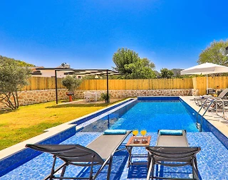 Kaş Sarıbelen'de Geniş Bahçeli, Özel Havuzlu, Modern Dizaynlı Villa - 5