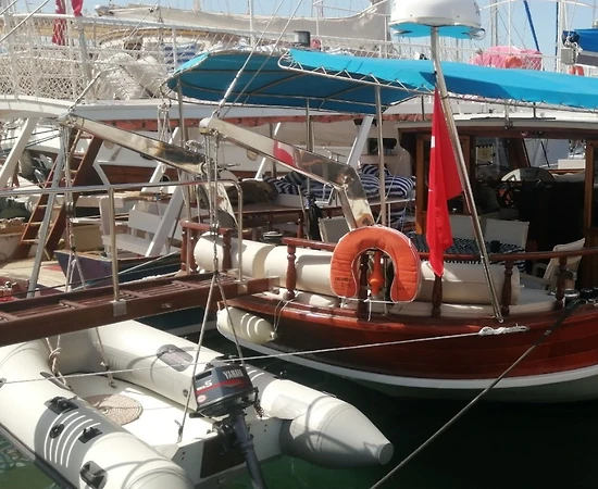 Bodrum'da Küçük Gruplar ve Çekirdek Aileler İçin Uygun, Kiralık Gulet - 1