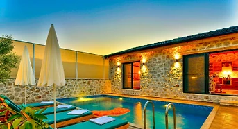 Fethiye'de Modern Mimarili, Özel Havuzlu, Jakuzili, Konforlu Villa