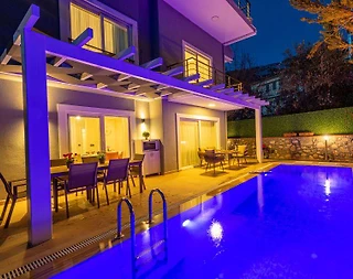 Fethiye Ölüdeniz'de Doğa Manzaralı, Özel Havuzlu, Konforlu Villa - 1