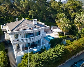 Antalya Kemer'de Denize Yakın, Özel Havuzlu, Muhafazakar Villa - 3