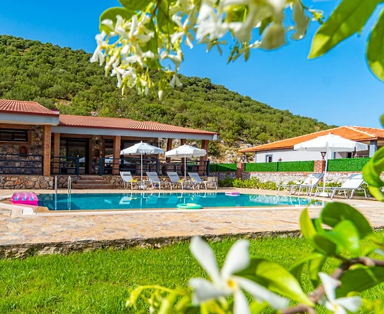 Fethiye Kayaköy'de Eşsiz Doğada, Özel Havuzlu, Kiralık Lüks Villa - 1