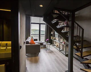 İstanbul Ataşehir'de Muhteşem Manzaralı, Asma Katlı, Jakuzili Suit - 4