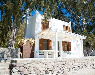 Bodrum Akyarlar'da Denize Sıfır, Modern Tasarıma Sahip, Otantik Villa - 3