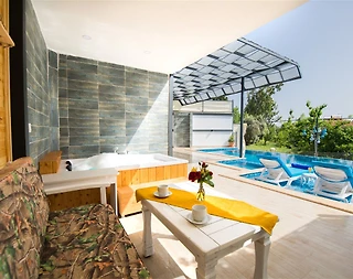 Kaş İslamlar'da Eşsiz Doğa Manzaralı, Özel Havuzlu, Kiralık Villa - 4