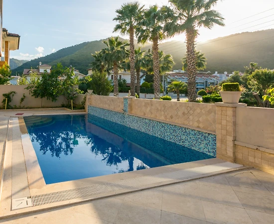 Muğla Marmaris'te Enfes Doğa İçerisinde, Özel Havuzlu, Modern Villa - 1