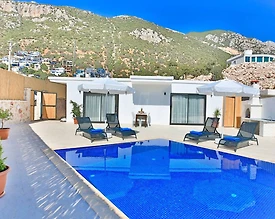 Kaş Bezirgan'da Merkeze Yakın, Özel Havuzlu, Jakuzili Villa - 3