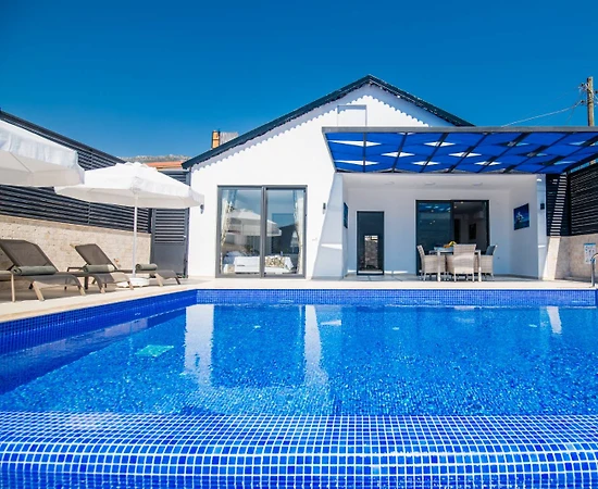 Kaş Ulugöl'de Eşsiz Doğada, Özel Havuzlu, Kiralık Villa - 1