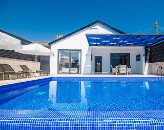 Kaş Ulugöl'de Eşsiz Doğada, Özel Havuzlu, Kiralık Villa - 1