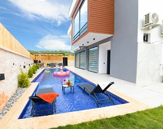 Kaş Ağullu'da Çocuk Oyun Alanlı, Özel Havuzlu, Konforlu Villa - 1