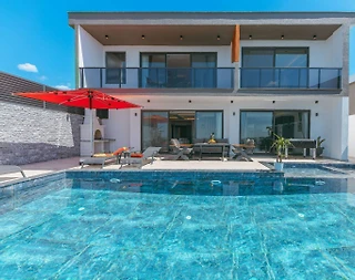 Kaş Üzümlü'de Göz Alıcı Manzaraya Sahip, Özel Havuzlu, Kiralık Villa - 3